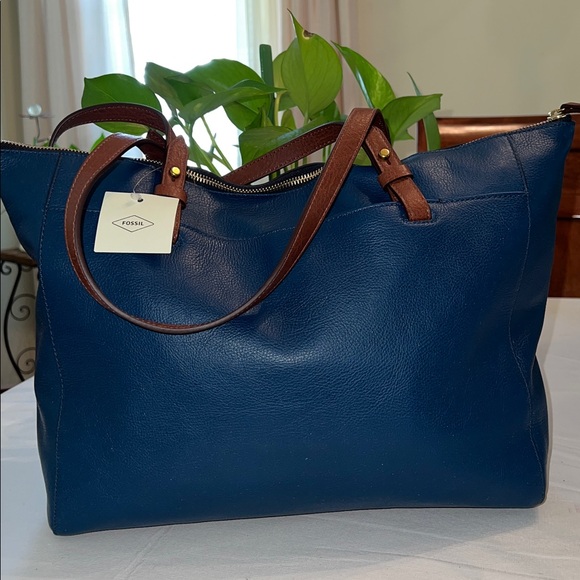 Fossil Navy Blue Leather Tote with Brown Straps - Picture 1 of 4